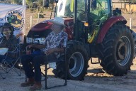Agricultores mantienen tomada caseta de peaje en Mexicali 