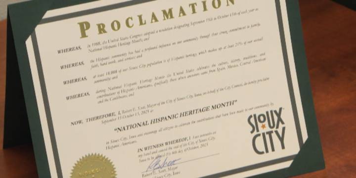 Sioux City recognizes Hispanic Heritage Month with proclamation