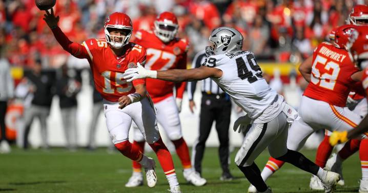 Chiefs and Commanders clash: Mahomes on fire, Washington in desperation mode on Monday night