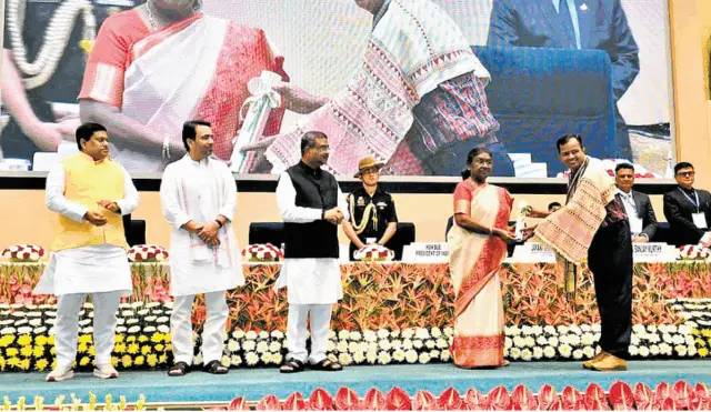 National Teacher Award Recipient Attacked Near Bhubaneswar Railway Station