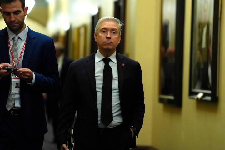 Fall federal budgets to become the norm, Champagne announces