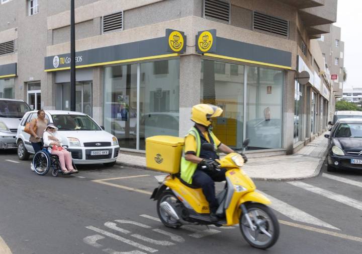 Medidas para retomar el reparto de cartas en Arrecife