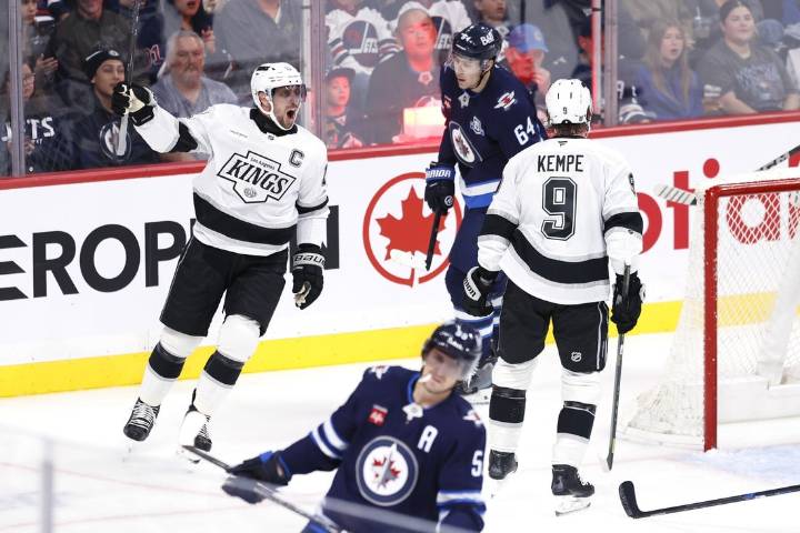 Deadspin | Kings, Wild searching for stability after uneven starts
