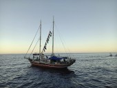 La flotilla con ayuda para Gaza denuncia el hostigamiento del ejército de Israel