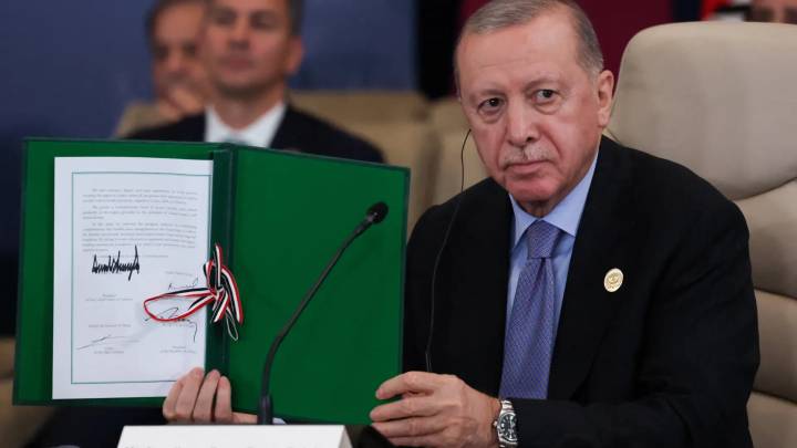 Erdogan amenazó con no acudir a la cumbre en Egipto por el acuerdo de paz en Gaza si asistía Netanyahu