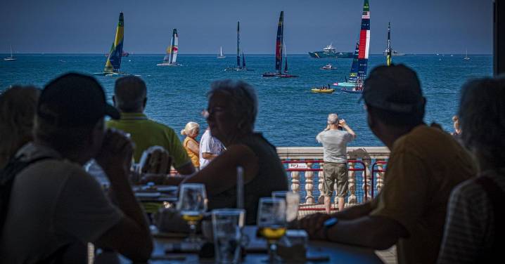 La Junta dice que ya ha hecho una oferta "de garantías" para que la Sail GP siga en Cádiz