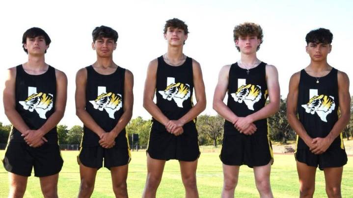 Blanket Tigers capture District 21-A cross country team championship