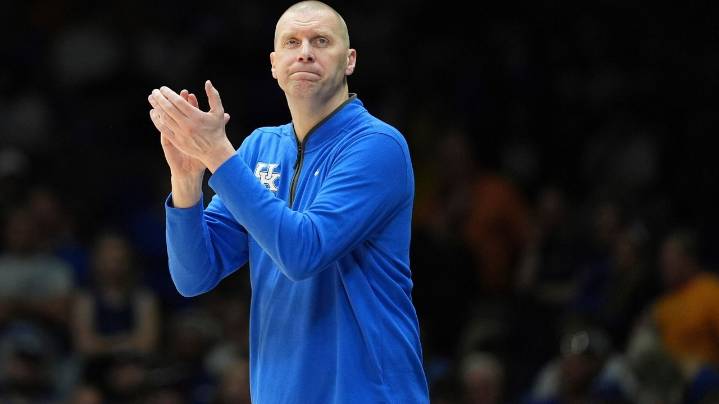 Oweh back at No. 9 Kentucky for coach Mark Pope's second season with the Wildcats