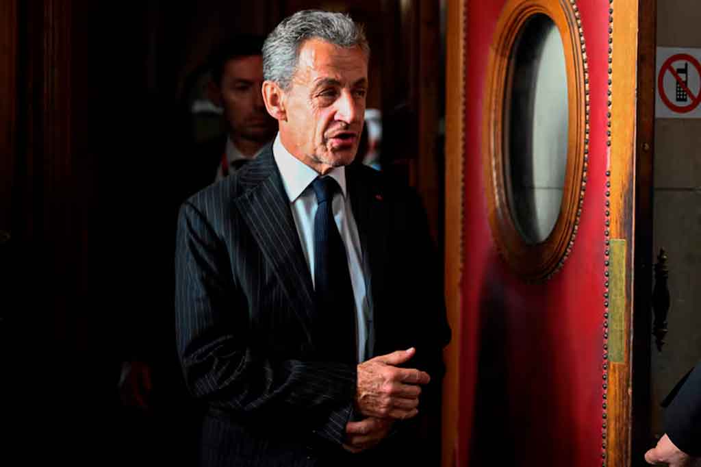 Expresidente de Francia Sarkozy alega inocencia camino a prisión