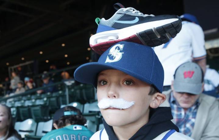 Mariners fans share their best superstitions ahead of ALDS Game 5