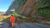 Deslave en la autopista México-Toluca complica tránsito hacia CDMX