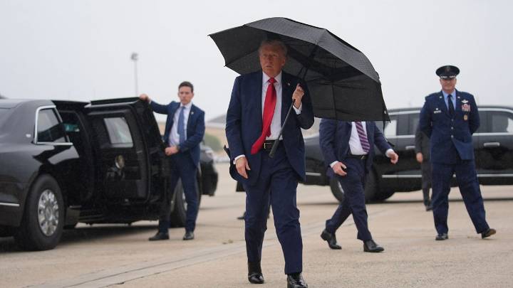 Trump says he may tell Russia he will supply long-range Tomahawks to Ukraine if war not 'settled'