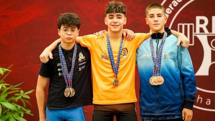 El alzireño Álex Ramiro se proclama campeón de España de halterofilia sub