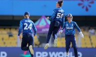 Women's World Cup: Smith shines as England reduce South Africa to second