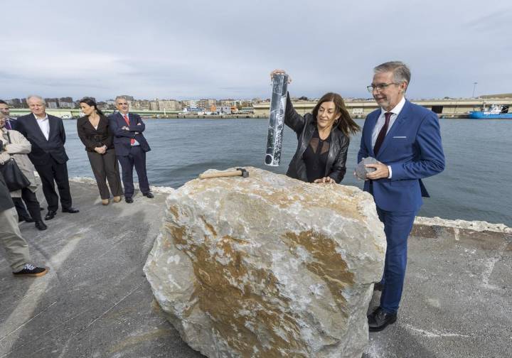 Arranca la obra del Muelle de Raos 6, que potenciará el tráfico de mercancía general y graneles sólidos