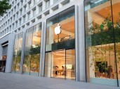 US federal court decertifies class action lawsuit against Apple
