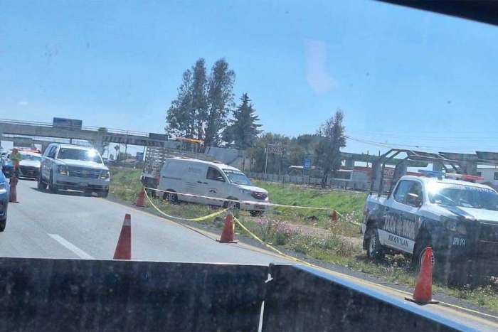 Localizan cuerpo sin vida en la carretera Toluca