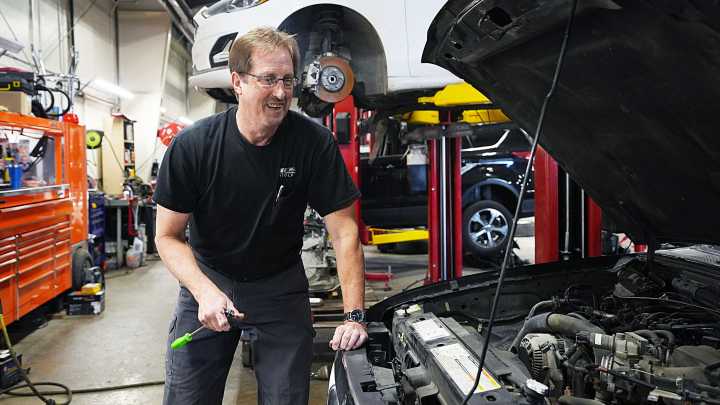 How a 60-year-old Ames man started over as an automotive mechanic