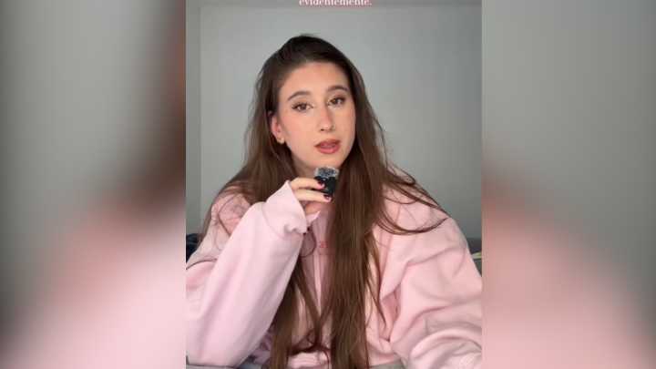 Xénia, psicóloga: "Existen situaciones en las que podemos saltarnos la confidencialidad y desvelar lo que me cuentas en la consulta"