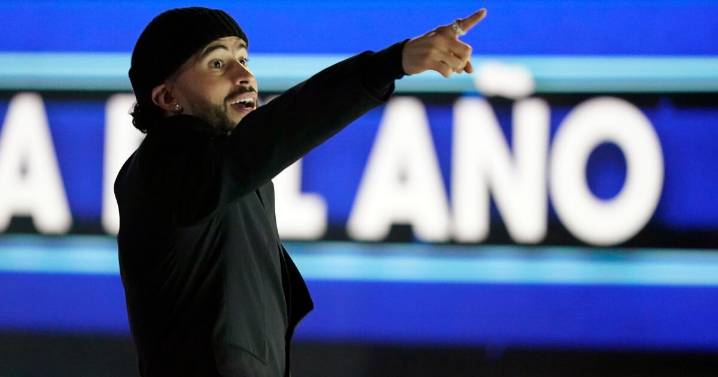 Premios Billboard llegan con Bad Bunny y Fuerza Regida como principales finalistas