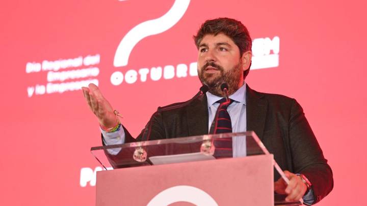 López Miras reivindica al empresariado murciano en su día: "La Región es mejor gracias a ellos"