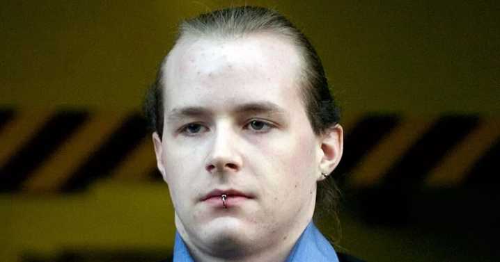 Luke Mitchell's family hire new lawyers as sympathisers raise £22k to overturn killer's case