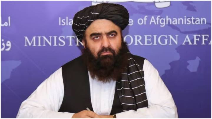 Afghan Foreign Minister invites women journalists to new press meet after outrage