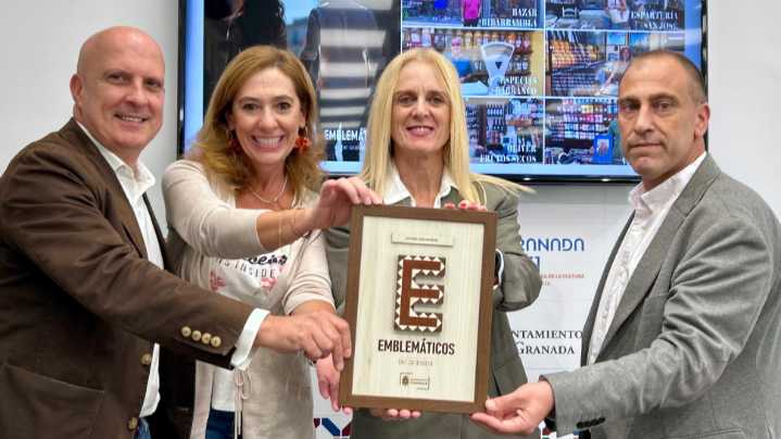 Granada reconocerá a sus establecimientos más históricos en la I Gala del Comercio