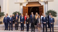 Crónica de la espantada del PP minuto a minuto: de la foto en grupo al plantón de la ministra de Sanidad