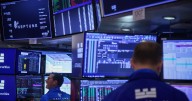 S&P 500 sube por sexta jornada en línea, mientras el mercado ignora el cierre en EE.UU.