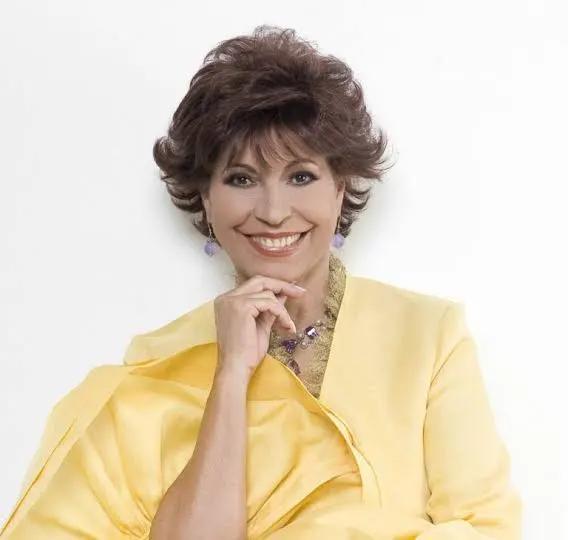 Duelo en el medio artístico por fallecimiento de la cantante y actriz Floria Márquez