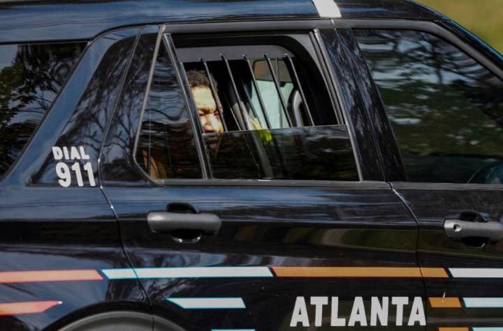 Last of 10 New Orleans jail escapees from May is captured under a house in Atlanta