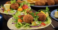 Pakoras de verduras: la receta tradicional de las abuelas que se prepara en minutos y siempre es un éxito