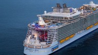 Crucero del horror: llegó a Florida un barco con casi 100 personas contagiadas de un peligroso virus