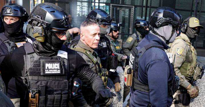 U.S. Border Patrol commander won't have to appear in court every day