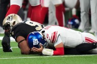 Giants fumble away win, remind us how adept they are at killing good vibes, beating themselves