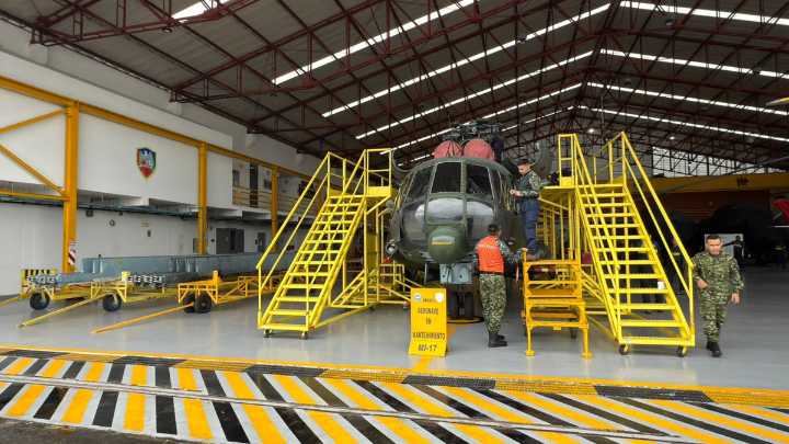 Contraloría advierte incumplimientos en contrato de mantenimiento de los helicópteros MI-17 y riesgo fiscal por 16 millones de dólares