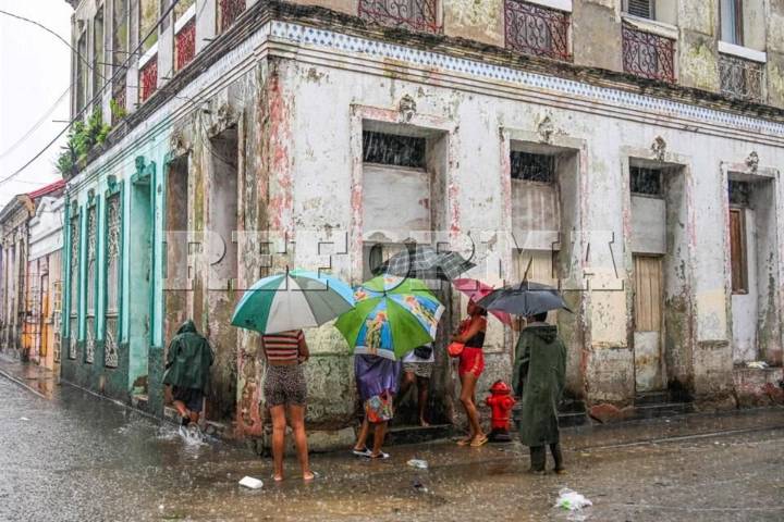 Toca tierra 'Melissa' en Cuba  como huracán categoría 3