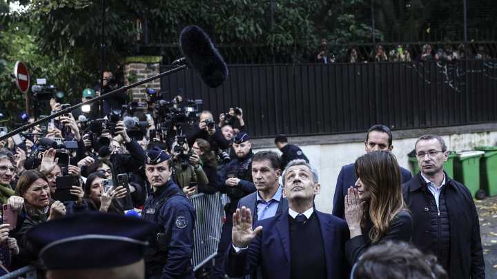 Sarkozy entra en la prisión parisina de La Santé por la financiación de su campaña de 2007