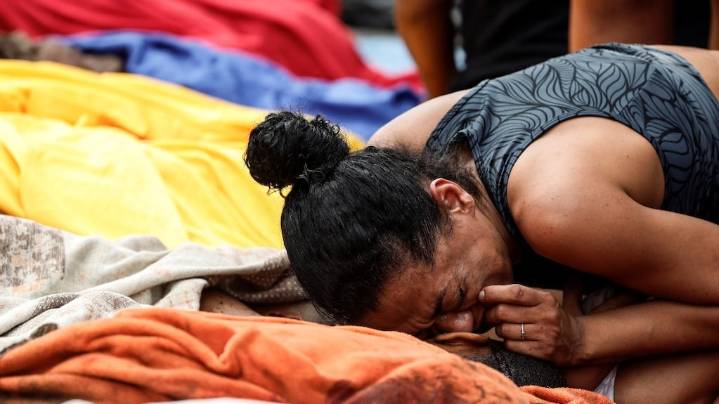 Guerra en Río: ejecuciones sumarias, disparos en la nuca y cuerpos con las manos atadas