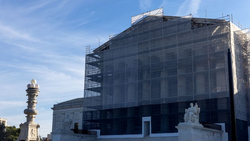 Supreme Court wants more time and information before deciding if Trump can send National Guard to Chicago