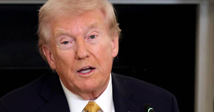 Trump Gags White House Wrecking Crews as Backlash Mounts