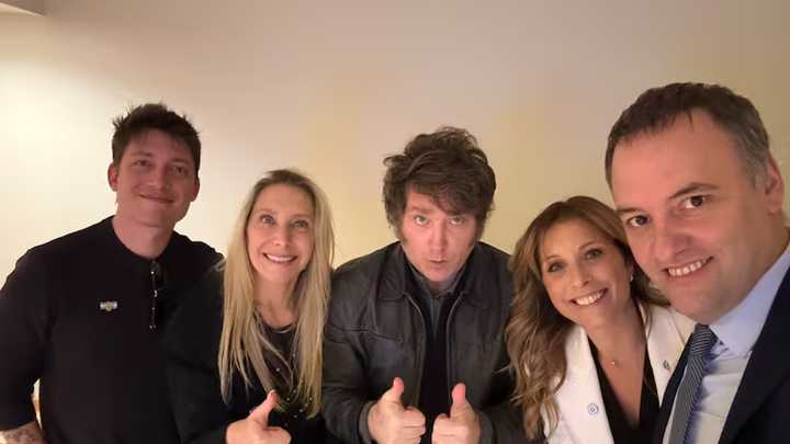 Milei prepara un fuerte reordenamiento: Francos afuera, Adorni a Jefatura y Santiago Caputo a un "superministerio"