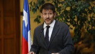 Oposición presenta acusación constitucional contra el exministro Pardow por error en las cuentas de la luz
