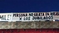 Tensión en Rosario por el cierre de campaña de Javier Milei: "Persona no grata"