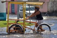 Lluvia en Ciudad del Carmen supera capacidad de desfogue: Protección Civil alerta por frentes fríos y más aguaceros