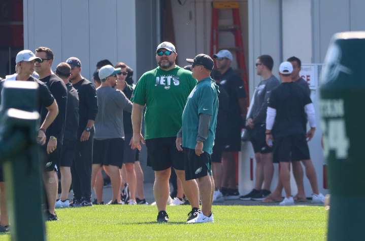 Joe Douglas helps Eagles land former Jets cornerback Michael Carter II