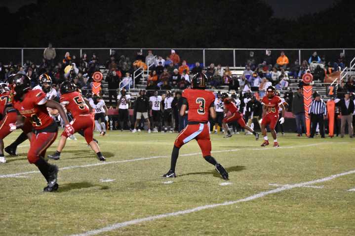 High school football: Hornets break loose