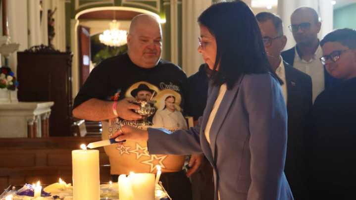 «La Venezuela de verdad agradece al Papa León XIV», expresa la vicepresidenta Delcy Rodríguez en vigilia