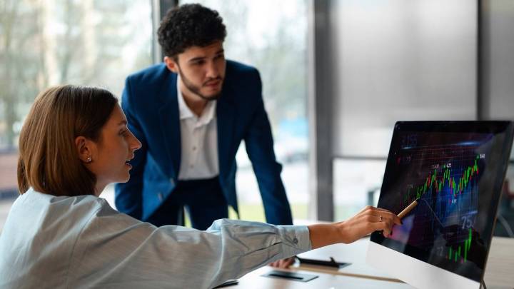 Las acciones más recomendadas para invertir en Colombia, según expertos financieros